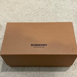 Burberry Sunglasses Case/ Gift Box